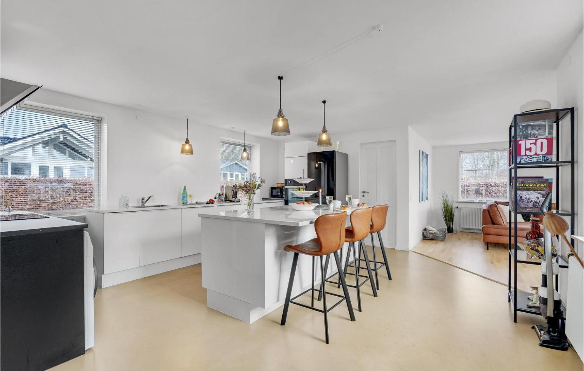 Gorgeous Home In Sunds With Kitchen Экстерьер фото