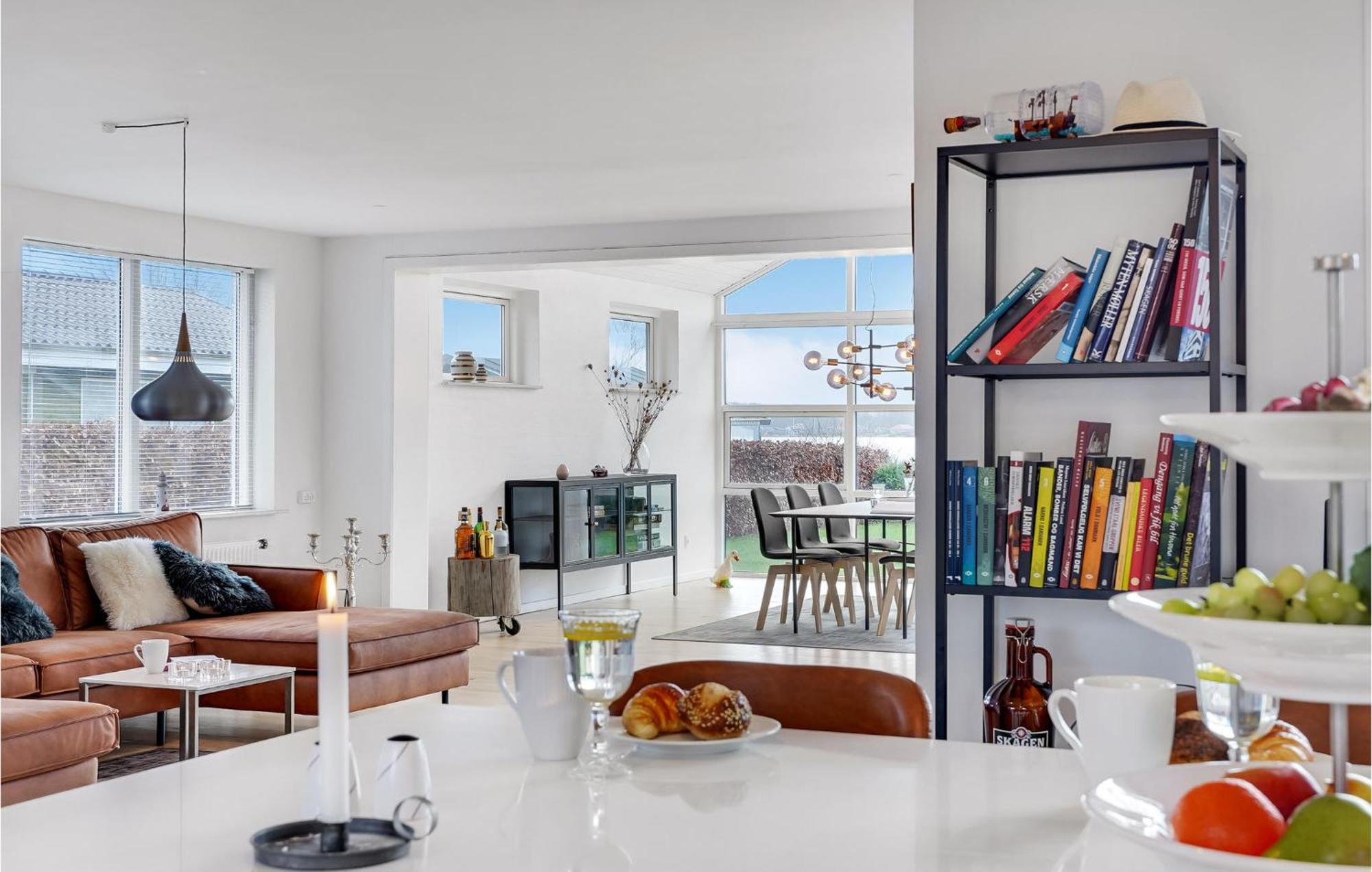 Gorgeous Home In Sunds With Kitchen Экстерьер фото